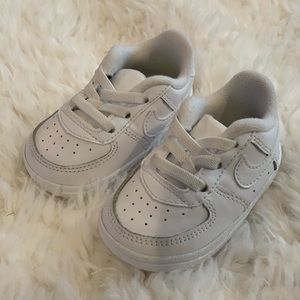 Air Force 1 (walker shoe)